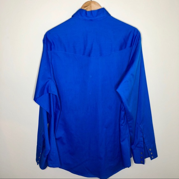 Vintage Jason by Fantasia Long Sleeve Button Down - Picture 3 of 7